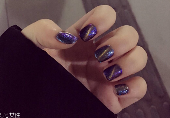 猫眼美甲2022新款 猫眼石美甲的做法注意事项