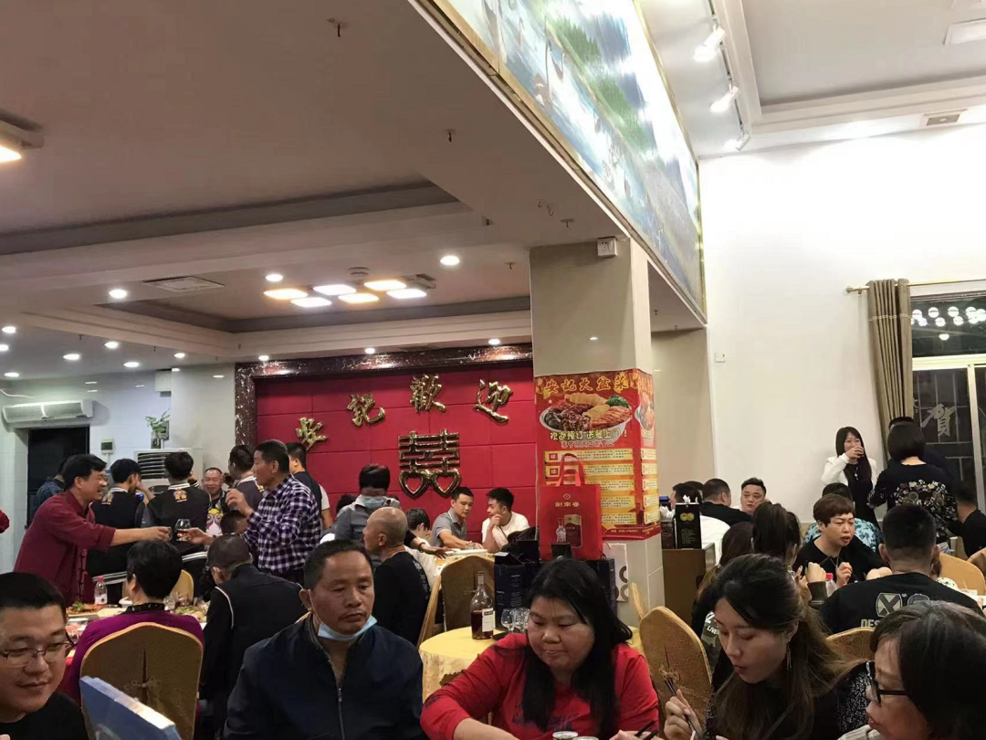 当烟火气重回深圳：一天包1000个粽子，3秒抢光的餐饮券