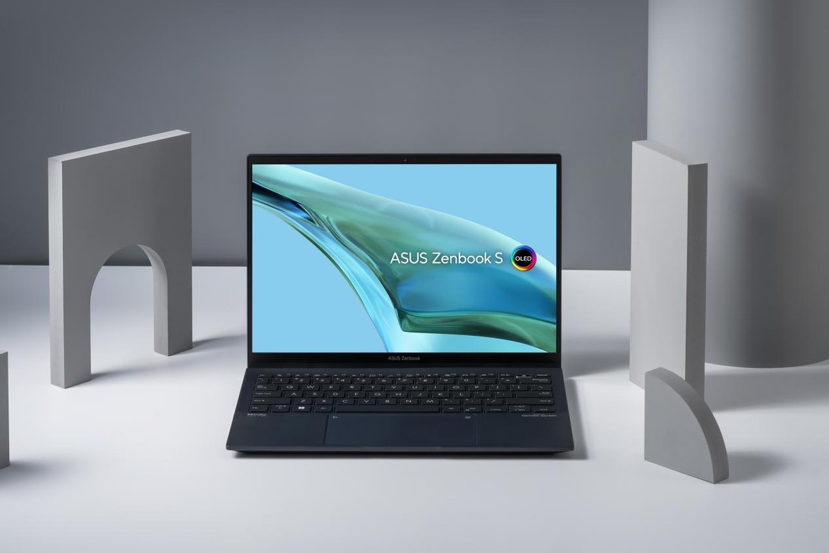 「首发」华硕灵耀X  13测评：1kg超轻薄机身，屏幕续航都能打