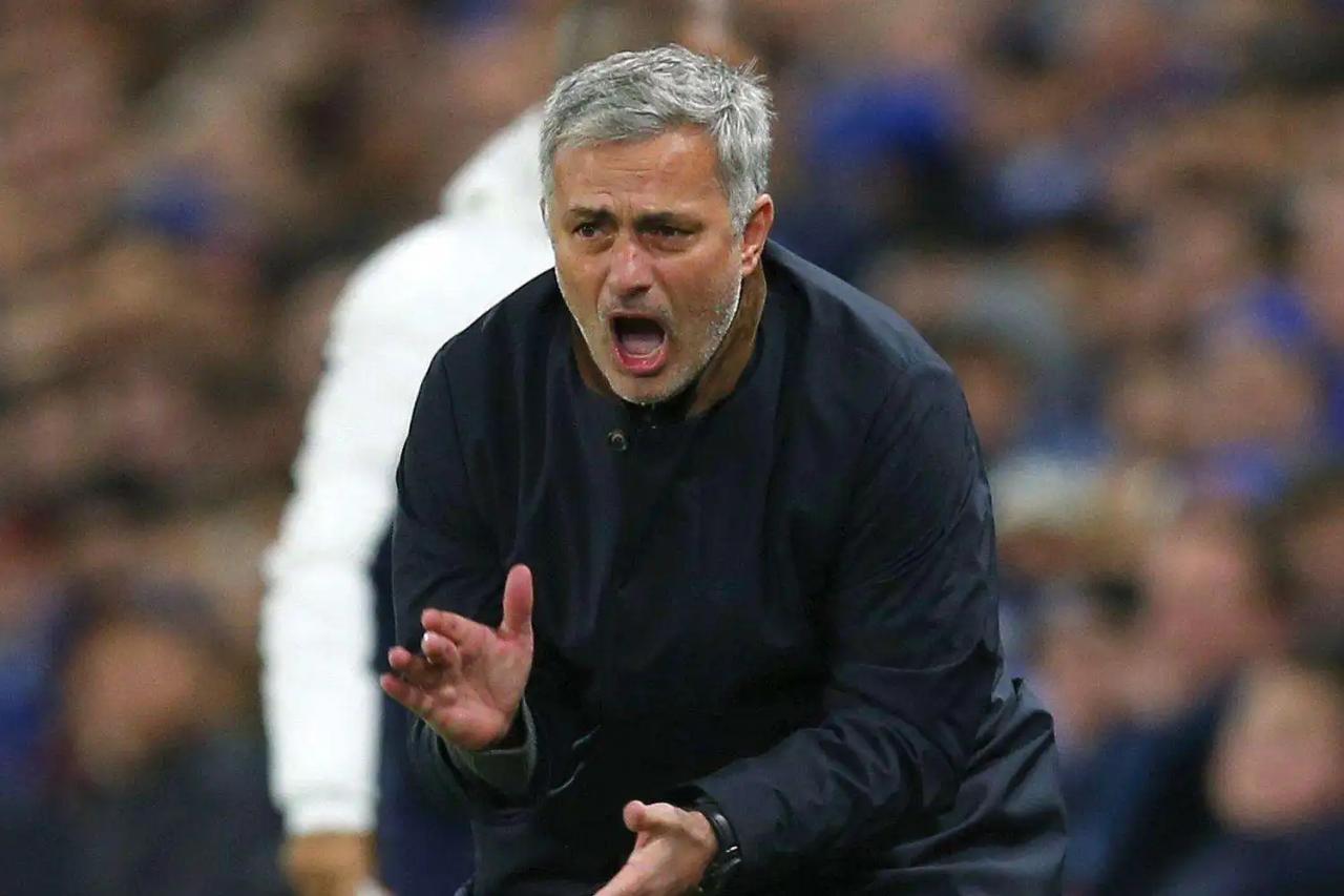 欧会杯：罗马vs费耶诺德，魔力鸟决赛4战4胜，今晚全力冲击大满贯