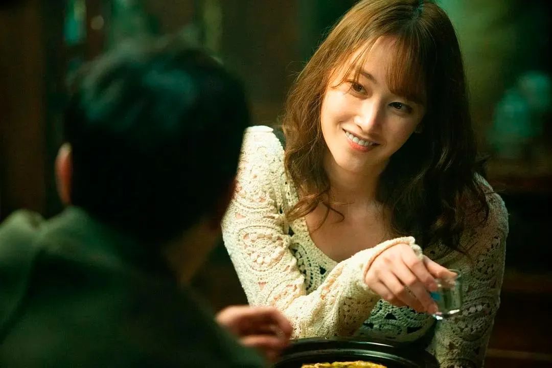 我，母胎solo，下载Tinder