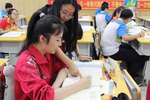 中考时要明白“统招”和“定向”，录取方式不同，分清二者区别