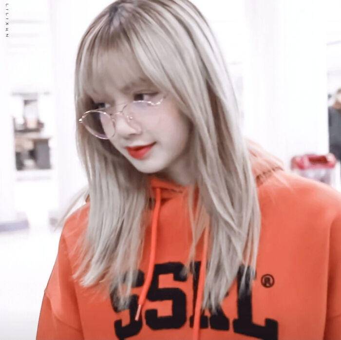 Lisa上节目为什么说泰语，她的舞蹈有那么好么？西瓜视频带你揭秘