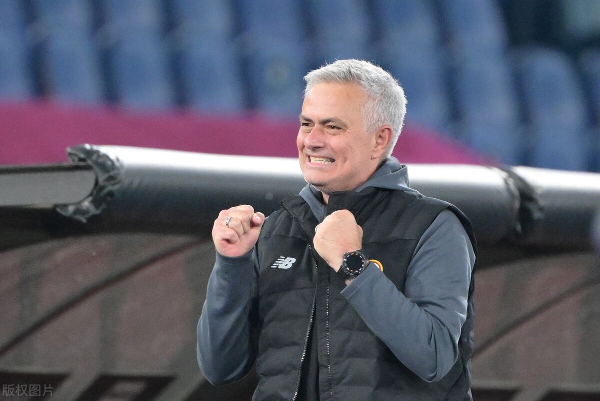 欧会杯罗马vs费耶诺德：穆帅能否成为首位三大赛冠军主教练？