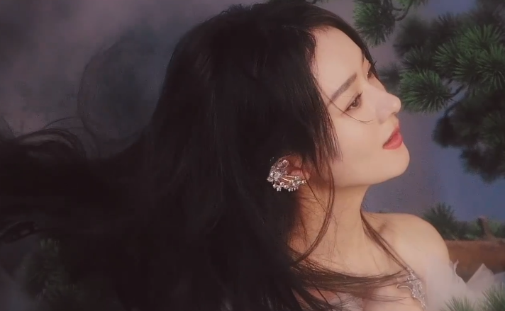 赵丽颖破除整容传闻，新剧预告厚唇没了，山根回凹脸还是有点方