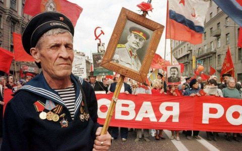 俄罗斯外长：俄罗斯站在“历史的十字路口”，就像1991年和1917年一样-