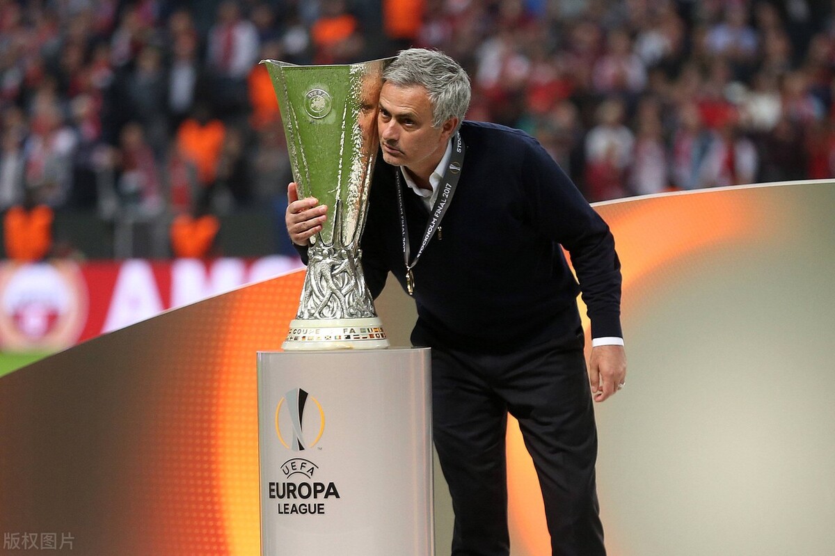王牌复出，穆里尼奥锁定欧会杯冠军！奖金200万，力助罗马重建