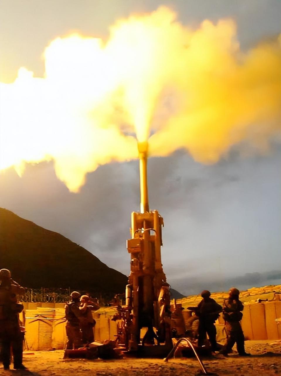 最新消息！美媒：俄装甲集群渡河被发现，大批坦克遭毁灭性打击