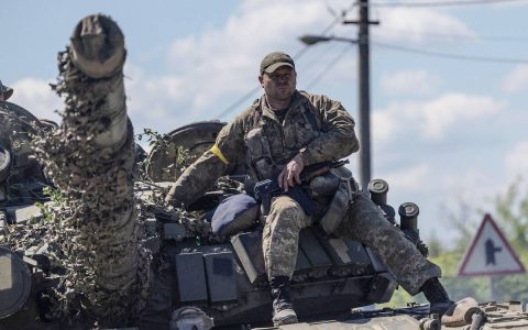 顿巴斯局势正在发生变化 泽伦斯基:乌克兰军队处境极其艰难 俄军已接管交子-