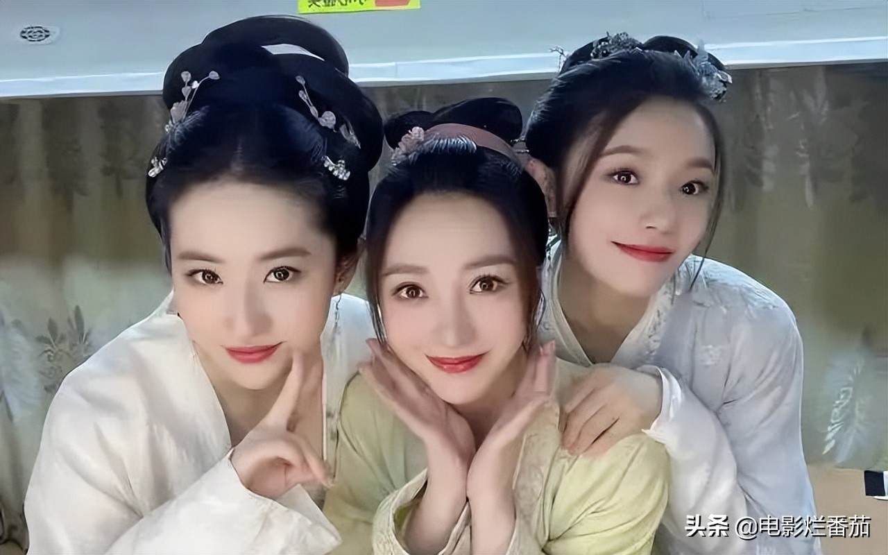 6月新剧将热播，赵丽颖新剧初露王者相，潘粤明、张雨绮角逐王炸