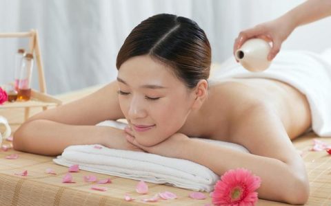 在重庆申请保健按摩师证难吗？含金量有多高？拿一个会对你以后的发展很有帮助-