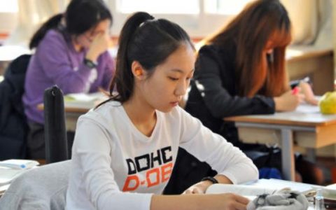 也是专科。“单招”和“统招”是有区别的。等毕业了再知道就晚了。