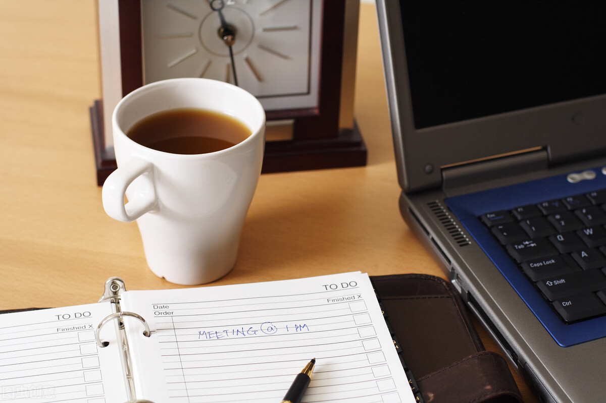 靠自媒体真能月入过万？踏入自媒体后，我才知道的5件事