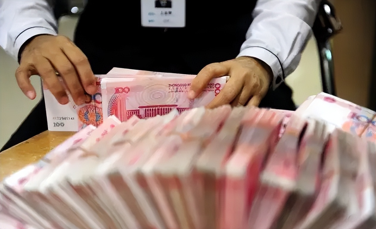 对于多数普通人来说,家庭拥有多少存款,才可以称得上是有钱人?