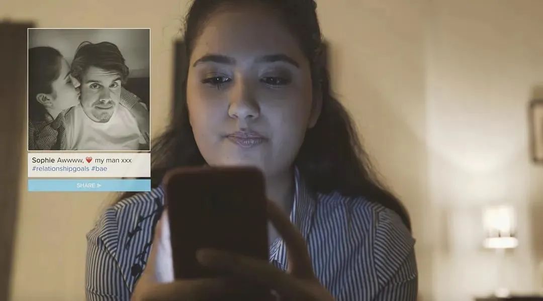 我，母胎solo，下载Tinder