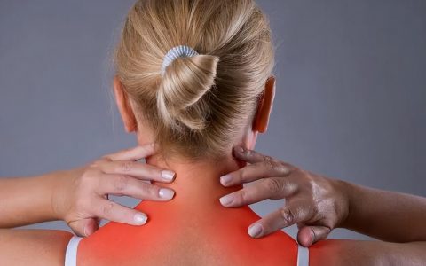 颈椎导致腰疼可以怎么缓解(腰颈椎疼痛怎么治疗)