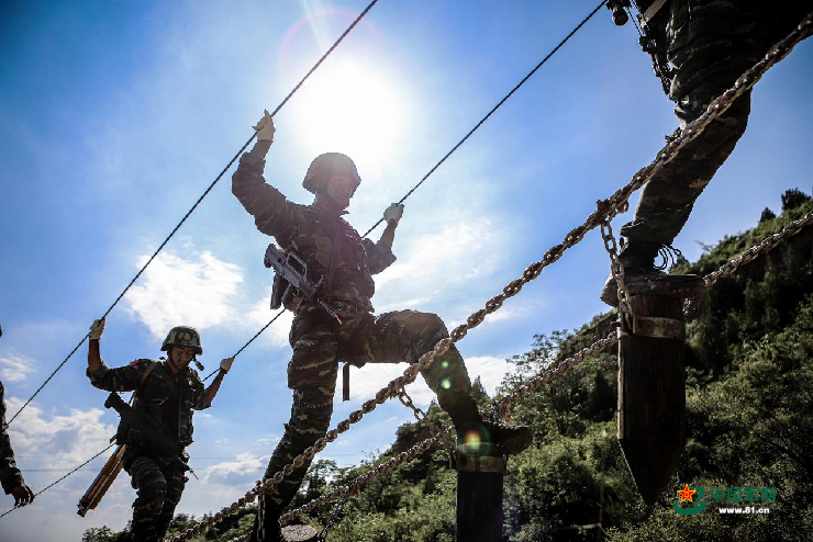 高清大图 | 特战队员训练的震撼瞬间