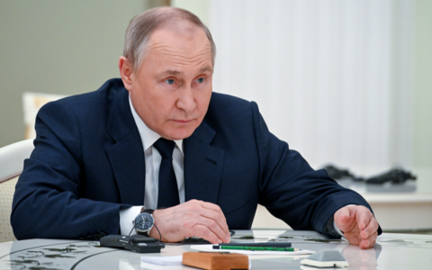 俄罗斯还是咽不下这口气！随着新形势的出现 普京决定向芬兰展示一种颜色——