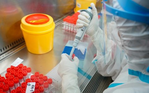 国家医保局：常态化核酸检测费用由各地政府承担