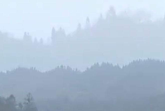 四川大山惊现呼风唤雨的古井，只要揭开井盖就下雨，专家：催化剂