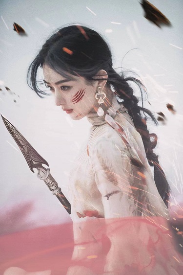 85小花颜值依旧抗打！赵丽颖爆性感剧照，抹胸超短裙秀白皙长腿，身材绝了