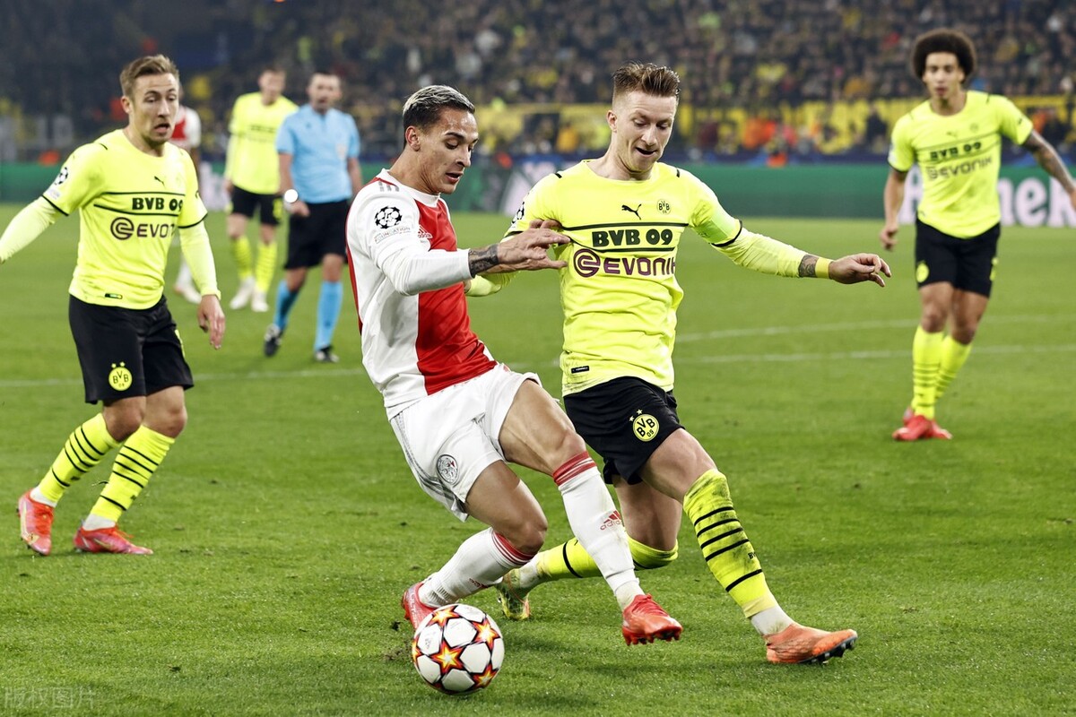 外媒预测曼联下赛季新阵，C罗领衔新三叉戟，“DB双核”坐镇中场