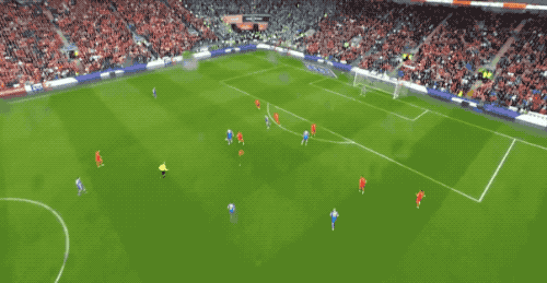 悲喜两重天！威尔士晋级世界杯狂欢如夺冠 乌克兰球员雨中哭成泪人