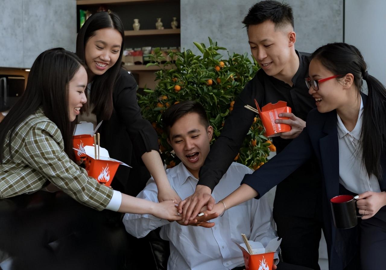 我，浙江的辅警，透露能拿多少薪资？为何大家不愿辞职？收入曝光