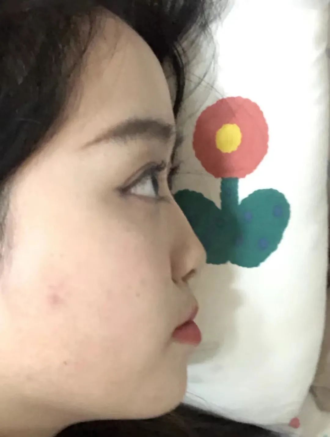 为什么“扁平脸”的女生，更受直男欢迎？