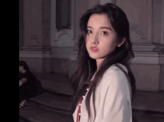 为什么女孩子身上都是香香的？