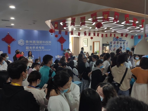 高考考生：报考对视力有要求的专业 考生须提前做好准备