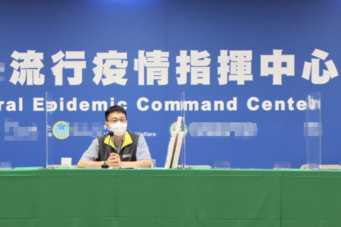 台媒突然发现：今天台上就剩下他了……