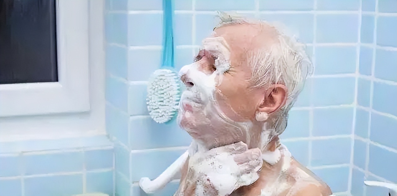 多久洗一次澡最好？一天洗一次还是一星期洗一次，哪种最健康？