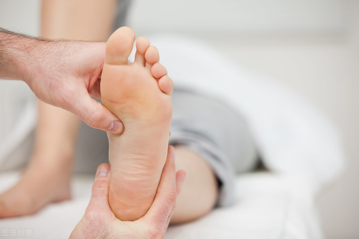 保健按摩师是做什么的,想考保健按摩师证难吗?来看看考什么