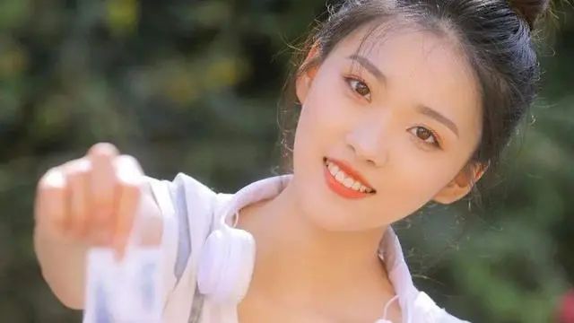 女人经常叫你哥是什么回事，女人总叫你哥是什么意思