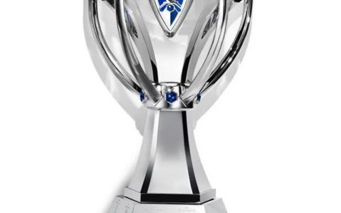 英雄联盟召唤师奖杯曝光，由蒂芙尼工匠精心打造
