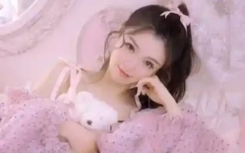 年轻漂亮小媳妇-家公每天晚上都睡我