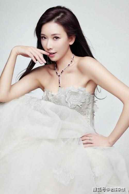 中国最美女星！林志玲，这身材无人能及！
